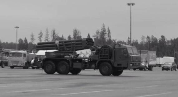 В российские войска поступает РСЗО «Ураган-1» на новом шасси