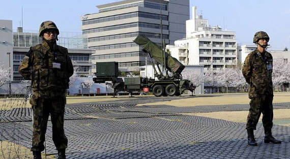 Японский министр пожаловался на содержание американских военных объектов