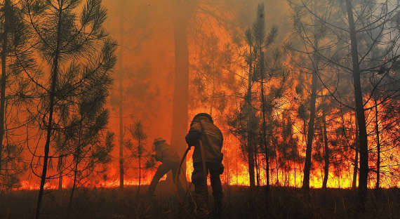 В Якутии потушат лесные пожары дождем