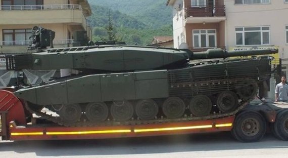 Германия приостановила поставки танков в Турцию