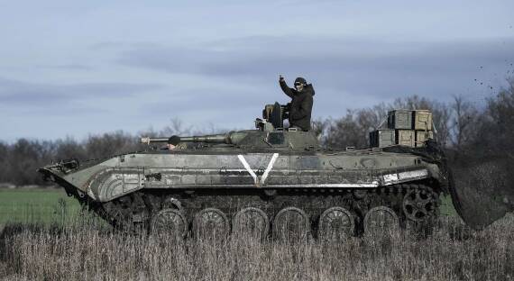 Российские войска взяли Артемовск в оперативное окружение