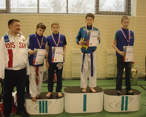 Семь золотых медалей привезли тхэквондисты Хакасии из Красноярска