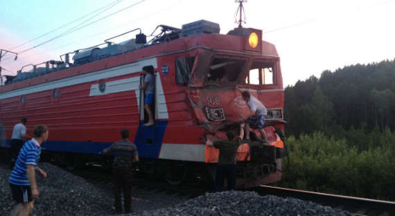 Пассажиры поезда Абакан-Красноярк в результате ДТП не пострадали (ФОТО)