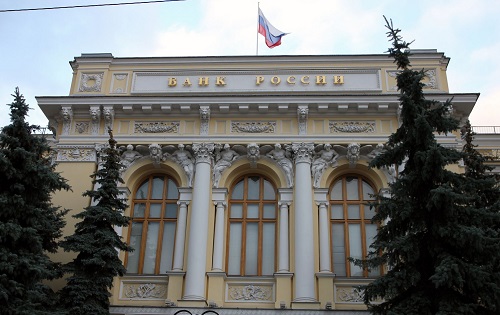 В этом году прибыль российских банков сократилась в три раза