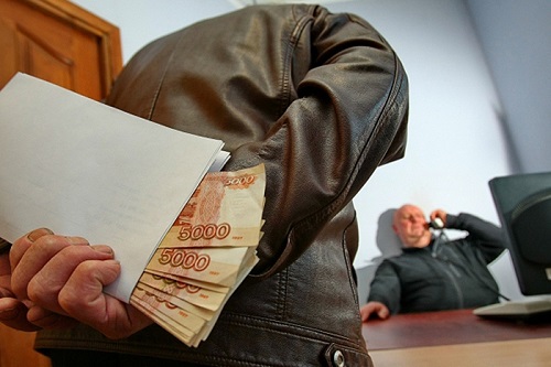 В Хакасии за коррупцию директор учебно-курсового комбината получил штраф
