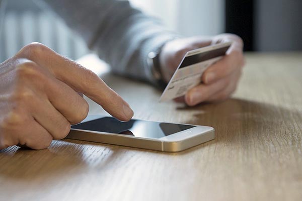 Развод на культпоход: Мошенники выманивают деньги через сайты знакомств