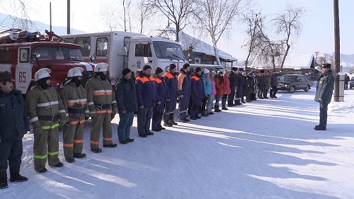 Спасатели Хакасии провели тренировку у черта на куличках (ФОТО)