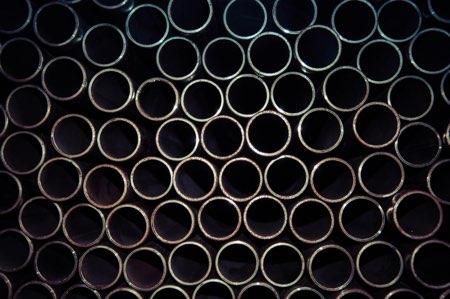 Бронзовая трубка: особенности и применение