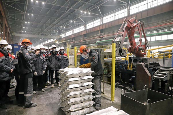 «Открытый завод» познакомил студентов-металлургов с литейным производством РУСАЛа