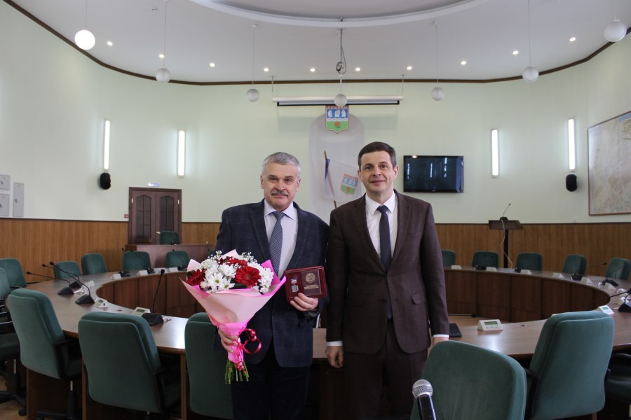 Заместитель мэра города в Хакасии получил высокую госнаграду