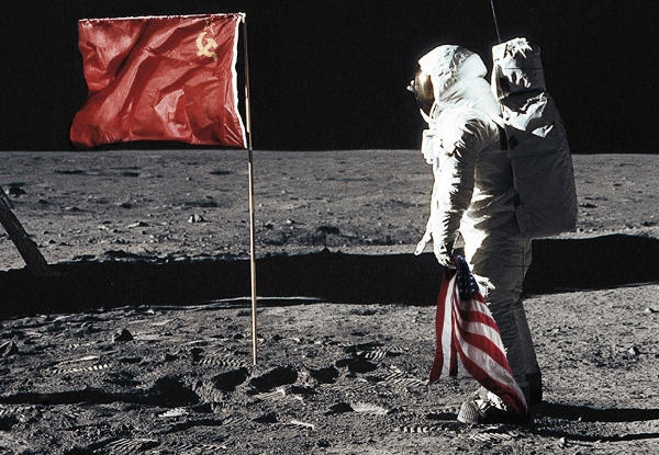 США на Луне: Леонов - за, Кубрик - против