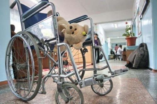 В Абакане ребенку-инвалиду отказали в праве жить