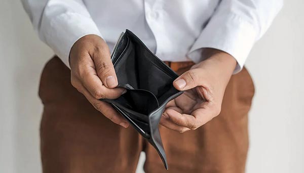 Саяногорский пенсионер отдал мошенникам 1,7 млн рублей