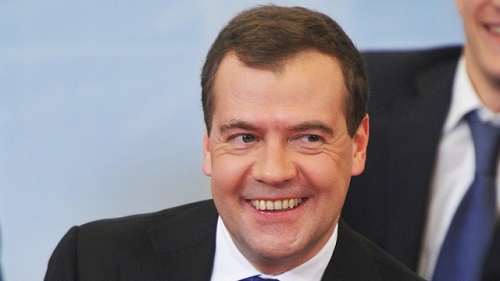 Медведев ушел от ответа на вопрос об участии в выборах президента России