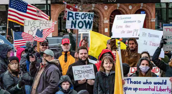 Республиканцы в США проводят митинги против режима самоизоляции