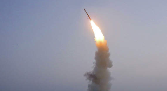 СМИ: В КНДР состоялись испытания ракеты подводного базирования