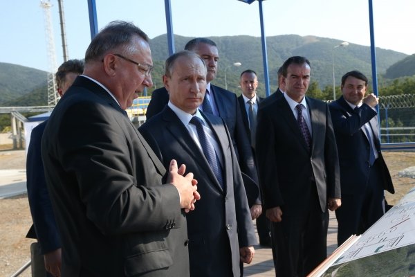 Владимир Путин проинспектировал Керченский мост