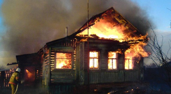 В Хакасии пожары пожирают жилье и леса