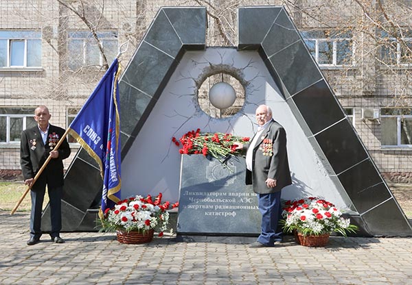 В Абакане почтили память ликвидаторов аварии на Чернобыльской АЭС