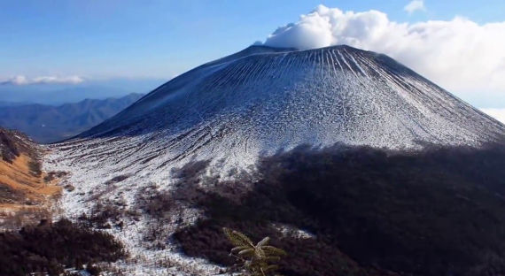 В Японии отмечают высокую активность вулкана Асама