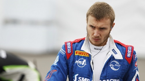 Российский гонщик Сергей Сироткин неудачно дебютировал в «Формуле-1»