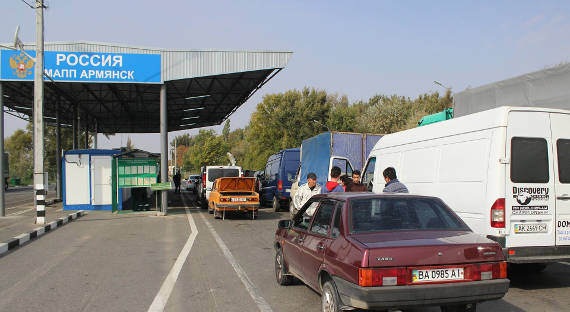 В Крыму ввели ограничения на пересечение границы
