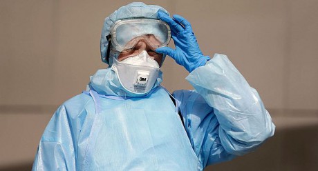 Из-за некомпетентности и заторможенности властей медики Хакасии до сих пор сидят без «ковидных» доплат