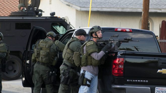 CNN: у подозреваемых в стрельбе в Калифорнии были самодельные бомбы
