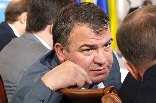 Экс-министр обороны РФ Сердюков выдвинут в совет директоров «КамАЗа»
