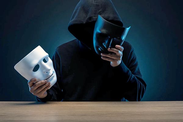 Жительница Черногорска перевела аферистам 45 тысяч рублей, поверив в поддельное видео знакомого