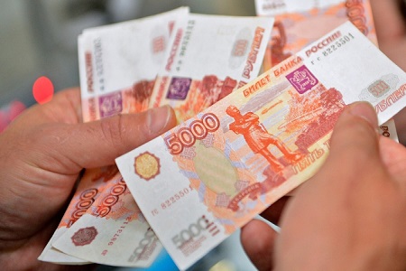 Погорельцы Хакасии продолжают получать денежную компенсацию