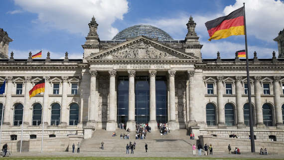 Бундестаг предлагает ввести штрафные санкции против США