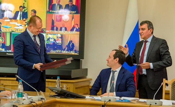Генерального директора МРСК Сибири наградили почетной грамотой Президента РФ