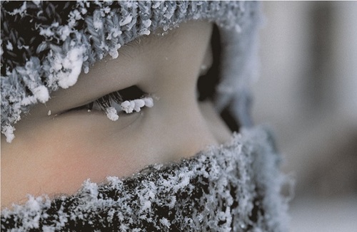 В Хакасии ребенка высадили из автобуса на мороз