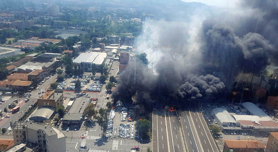 При пожаре в Болонье пострадали более 80 человек   