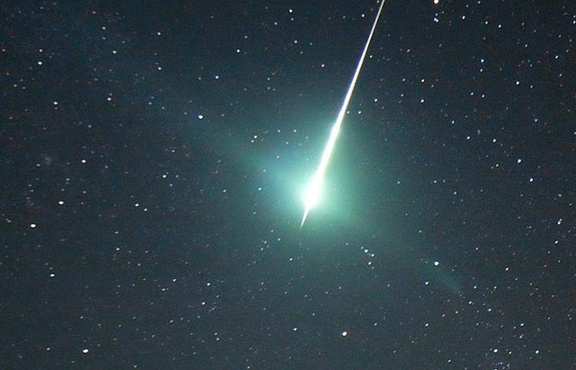Крупный метеорит упал в Байкал