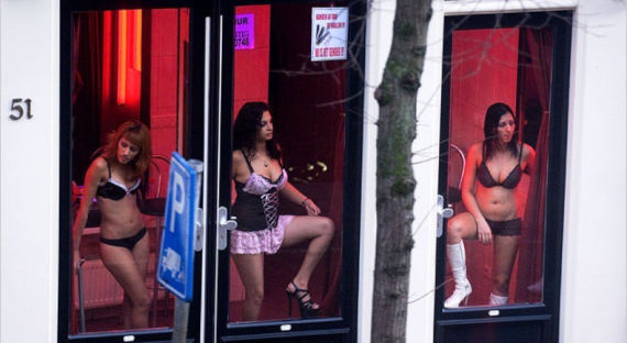 Молодые и старые голландские проститутки в горячем видео