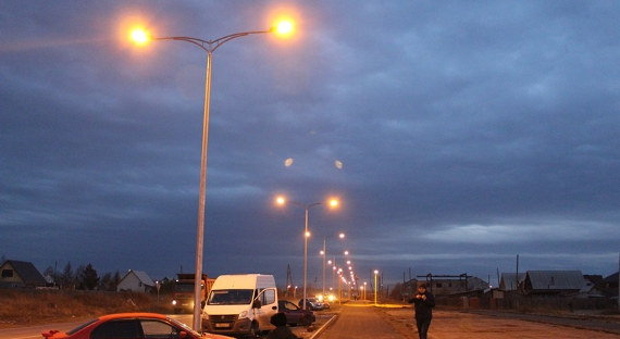 На улице Рублева запущена система освещения