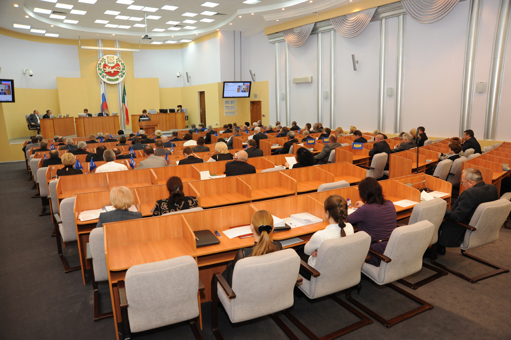Депутаты, не пришедшие на сессию, ответили на обвинения главы Хакасии