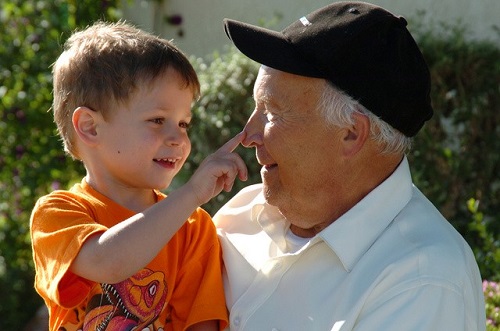В Хакасии дедушка в суде отстоял свое право видеться с внуком
