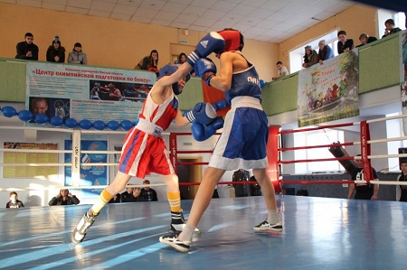 Армейцы из Хакасии успешно выступили на боксерском турнире в Омске