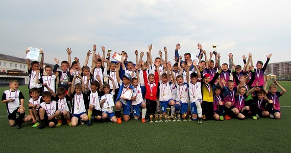 В Хакасии прошел VI детский фестиваль футбола