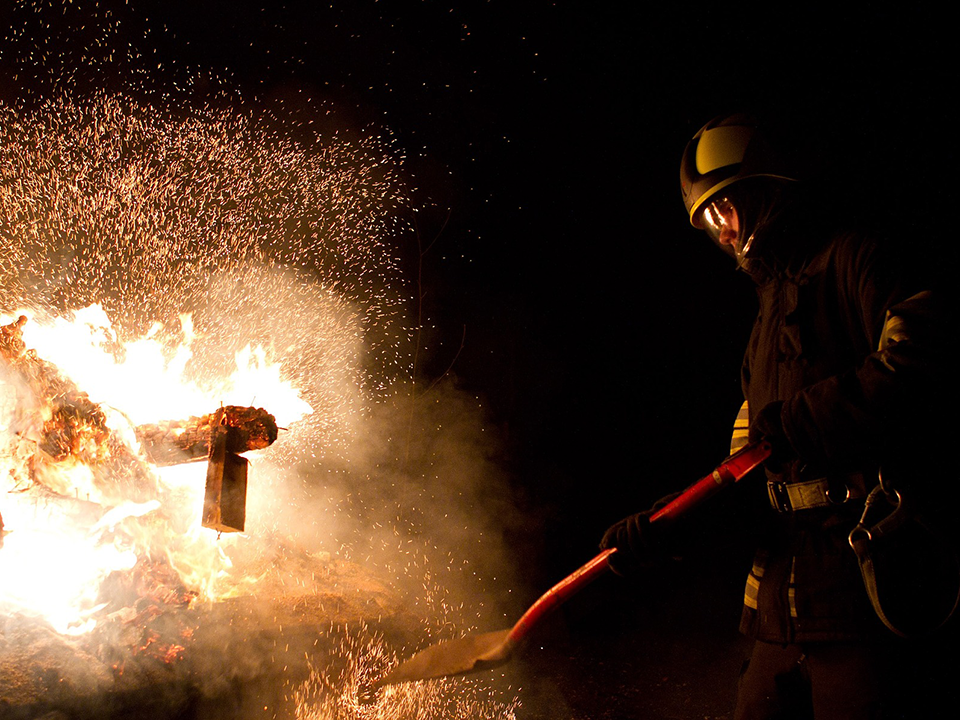 В столице Хакасии горела теплотрасса с человеком внутри