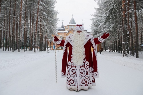 Российский Дед Мороз станет самым богатым из всех своих коллег