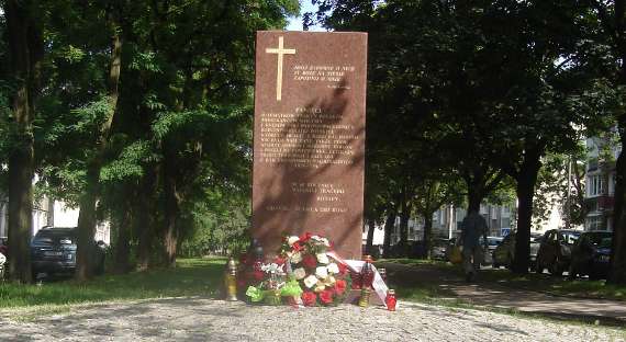 Польша требует от Украины покаяться в Волынской резне