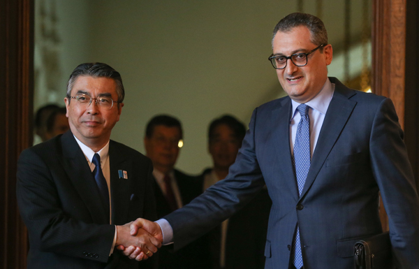 Россия и Япония продолжат консультации по мирному договору