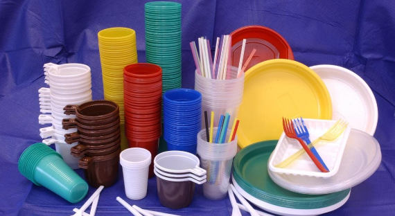 Минприроды запретит использование одноразовой пластиковой посуды