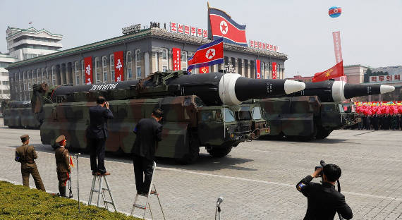 КНДР обвиняет США в попытках помешать Кореям договориться