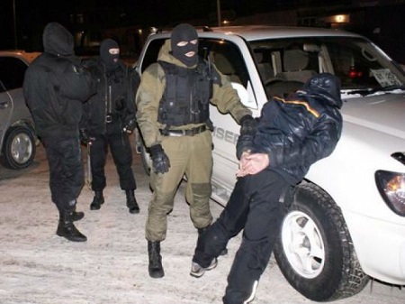 Наркополицейские Хакасии разгромили две банды наркоторговцев