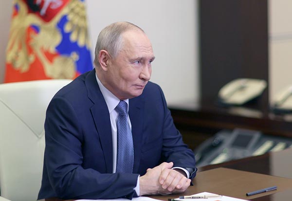 Владимир Путин объявил о перемирии на Пасху